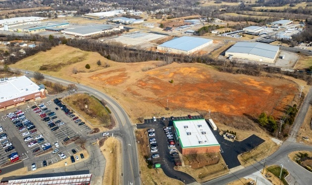 E 17th Ave, Springfield, TN for sale - Primary Photo - Image 1 of 1