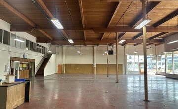 1163 NE 63rd Ave, Portland, OR for sale Interior Photo- Image 2 of 3