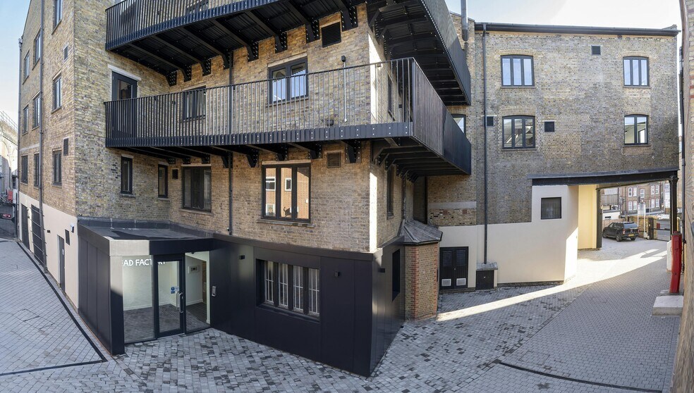 1-1C Broughton St, Londres à louer - Photo du bâtiment - Image 2 de 20