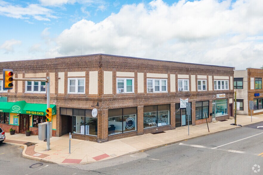 658 W Lancaster Ave, Bryn Mawr, PA for lease - Primary Photo - Image 1 of 15