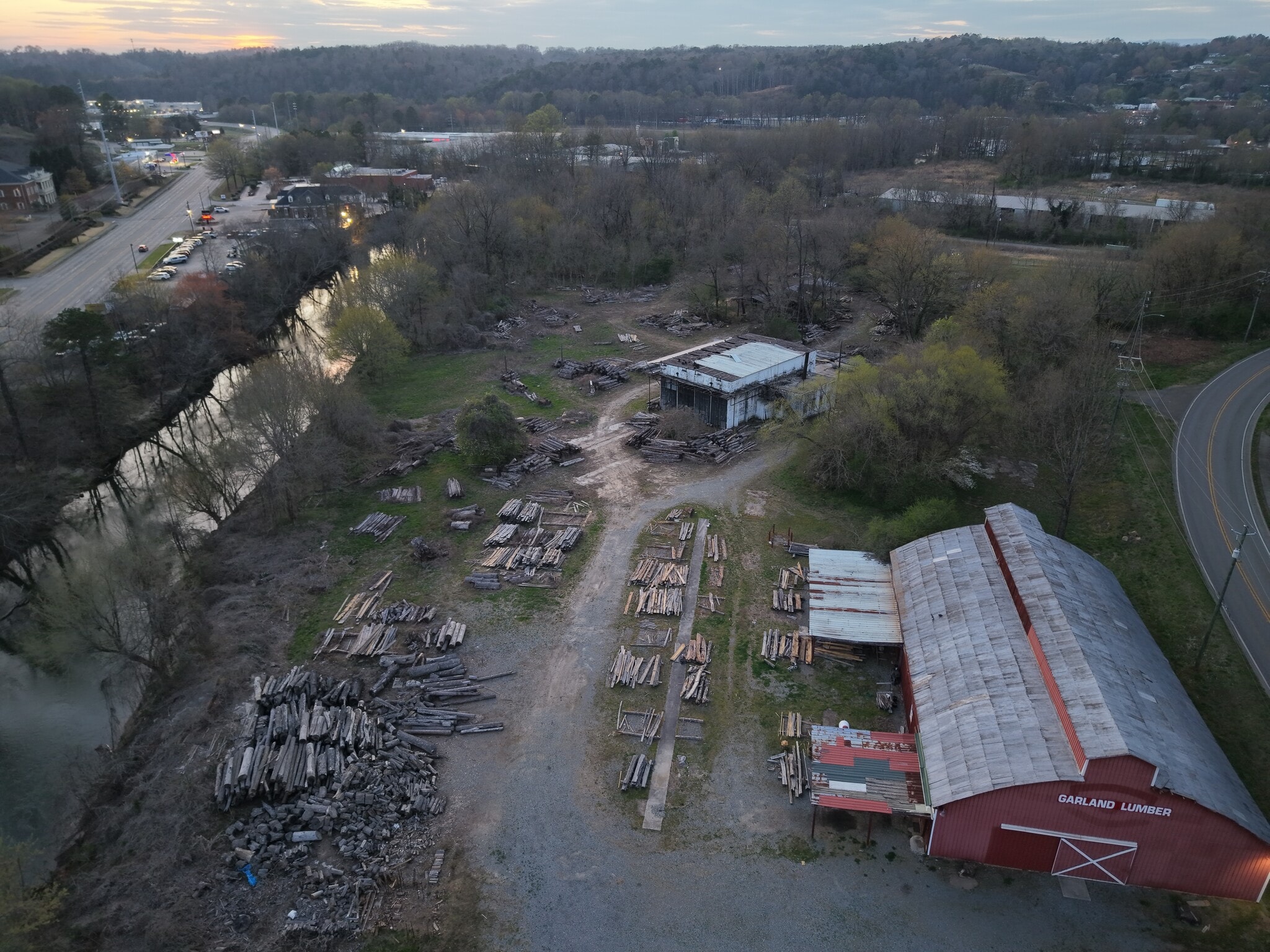 400 River St, Ellijay, GA for sale Primary Photo- Image 1 of 8