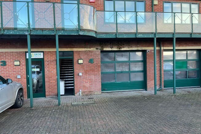 Wilsom Rd, Alton à louer Photo principale- Image 1 de 3