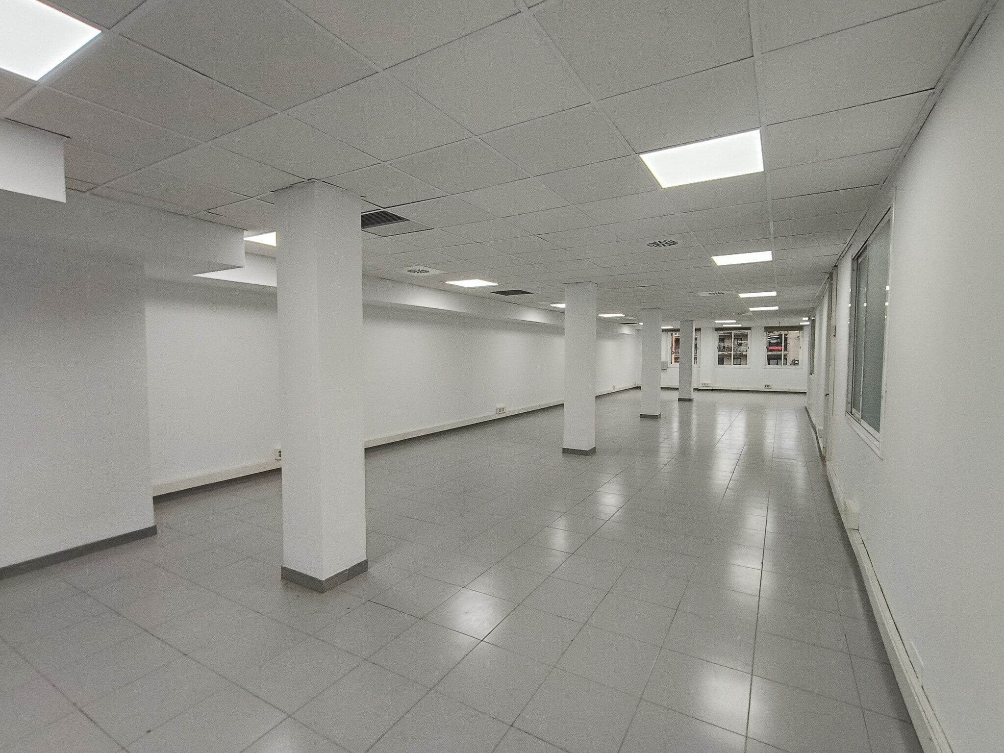 Carrer d'Entença, 95, Barcelona, Barcelona for lease Interior Photo- Image 1 of 16