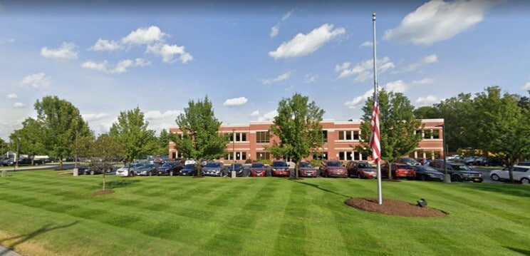 40 Media Dr, Queensbury, NY for lease - Building Photo - Image 3 of 34