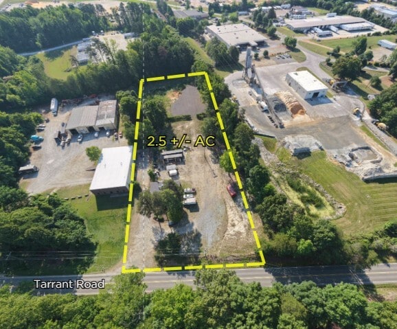 1021 Tarrant Rd, Greensboro, NC à louer - Photo du bâtiment - Image 2 de 18