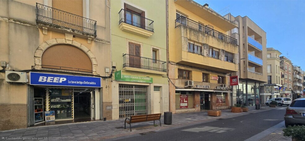 Immeuble residentiel dans El Vendrell, Tarragona à vendre - Photo du bâtiment - Image 2 de 8