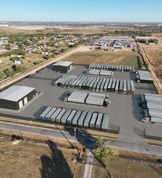 Plus de détails pour 707 County Road 105, Hutto, TX - Industriel à louer