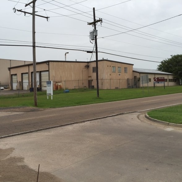 1327 Boling St, Jackson, MS à louer - Photo du bâtiment - Image 3 de 5