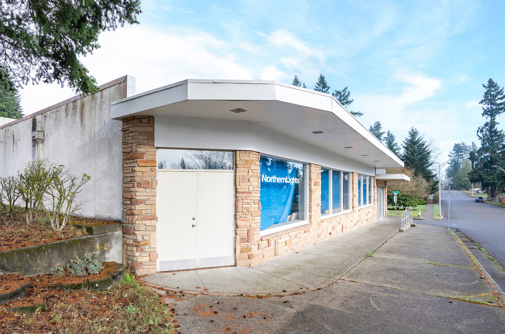 5503 232nd St SW, Mountlake Terrace, WA for sale Primary Photo- Image 1 of 7