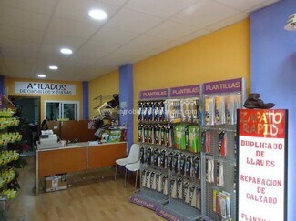 Plus de détails pour Commerce de détail à vendre