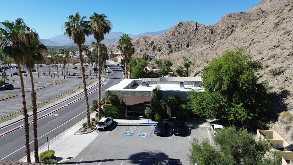 72185 Painters Path, Palm Desert, CA à louer - Photo du bâtiment - Image 2 de 5