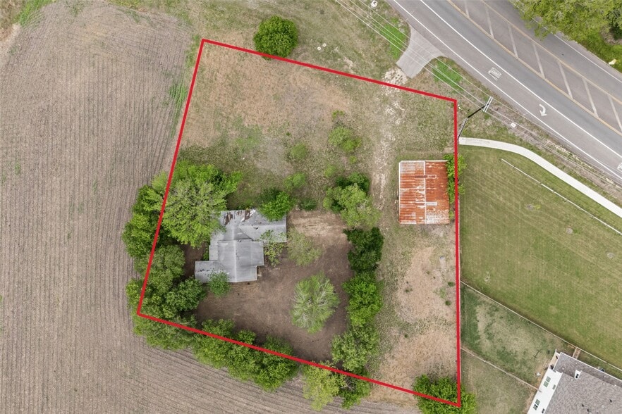 1812 Borchert Dr, Lockhart, TX for sale - Primary Photo - Image 2 of 15