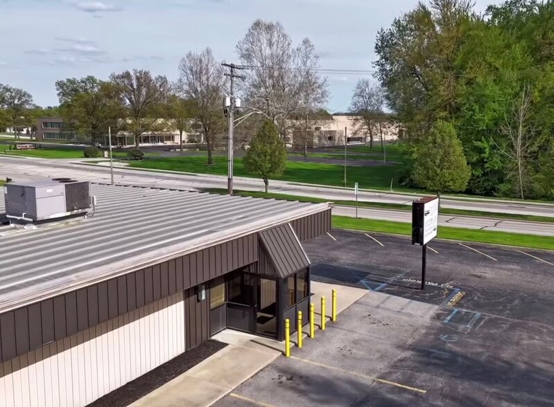 1643 Old US Highway 24, Huntington, IN à vendre - Photo principale - Image 2 de 36