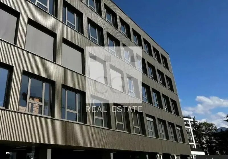 Bureau dans Eybens à vendre - Photo du bâtiment - Image 3 de 12