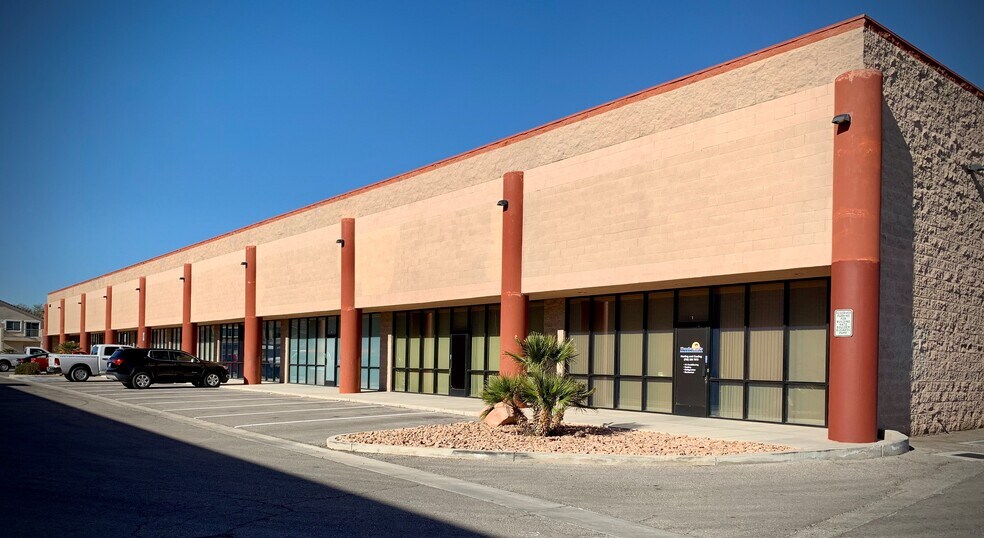 6672 Boulder Hwy, Las Vegas, NV à louer - Photo du bâtiment - Image 3 de 4