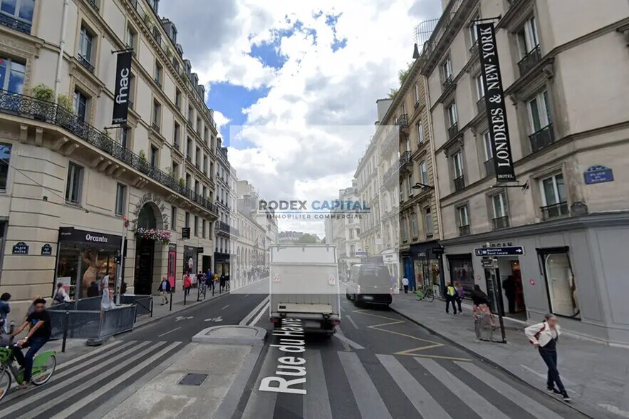 Retail in Paris for lease - Building Photo - Image 2 of 4