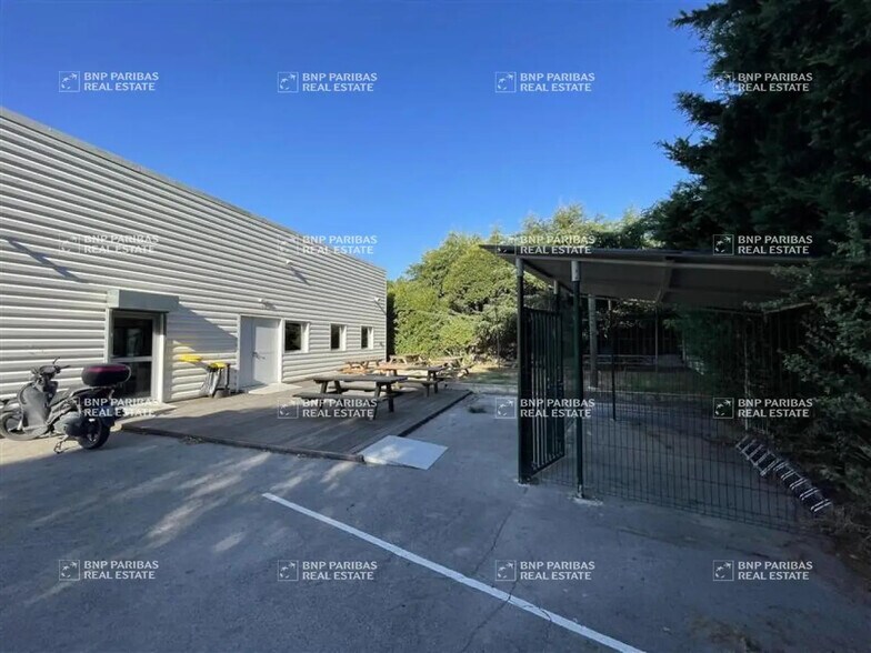 Office in Montpellier for lease - Building Photo - Image 3 of 30