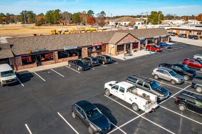 More details for 1904-1918 Dr. Martin Luther King Jr. Blvd, New Bern, NC - Retail for Sale