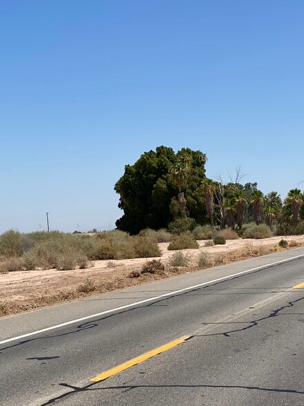 1598 E US Highway 98, Calexico, CA à vendre - Photo du bâtiment - Image 3 de 16