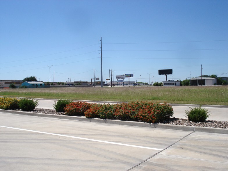 1420 S Padre Island Dr, Corpus Christi, TX for sale - Building Photo - Image 1 of 4
