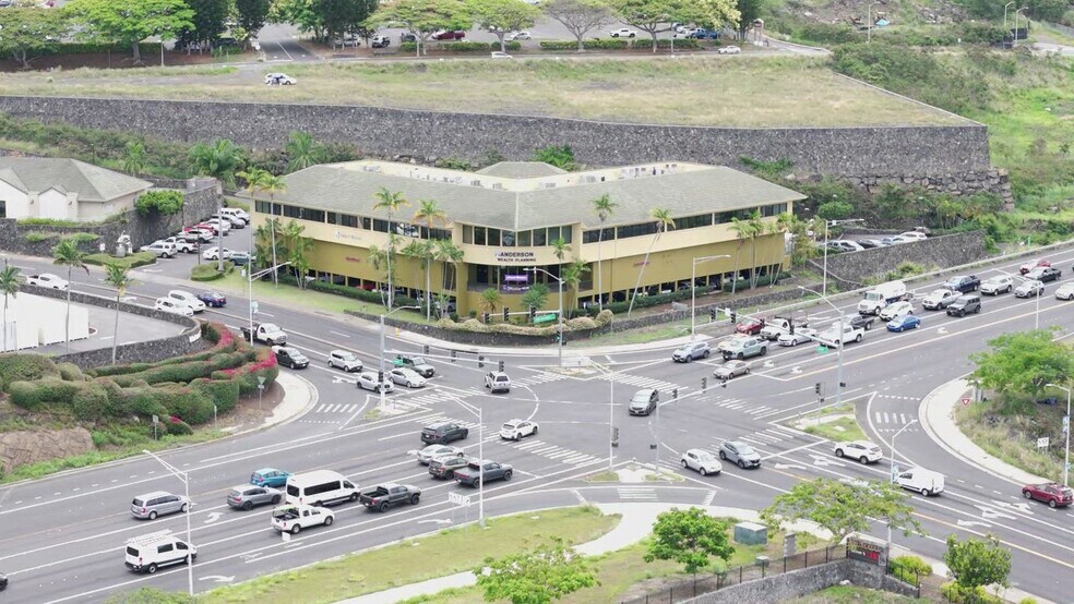 75-1000 Henry St, Kailua Kona, HI à vendre - Vidéo sur l’inscription commerciale - Image 3 de 25