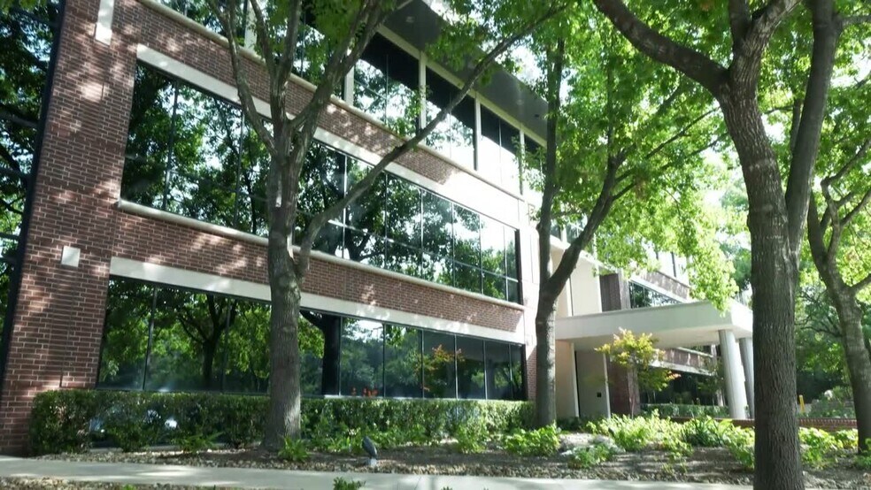 7600 Capital Of Texas Hwy N, Austin, TX à louer - Vidéo sur l’inscription commerciale - Image 2 de 7