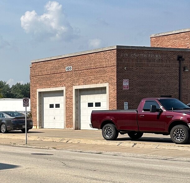 212 4th St, Racine, WI à vendre - Photo du bâtiment - Image 3 de 3