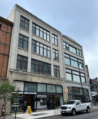 Plus de détails pour 770 Chapel St, New Haven, CT - Bureau, Vente au détail à louer