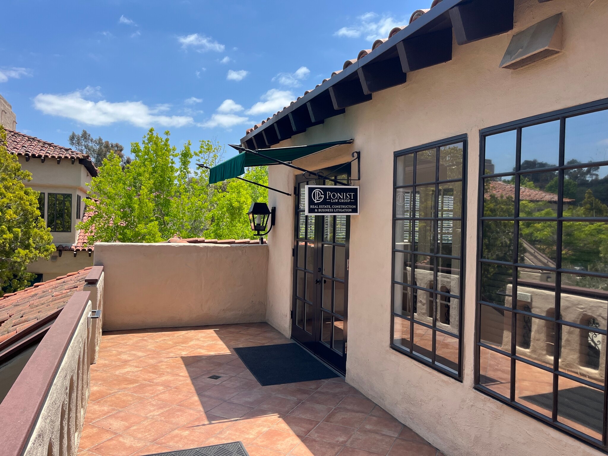 16236 San Dieguito Rd, Rancho Santa Fe, CA for lease Interior Photo- Image 1 of 6