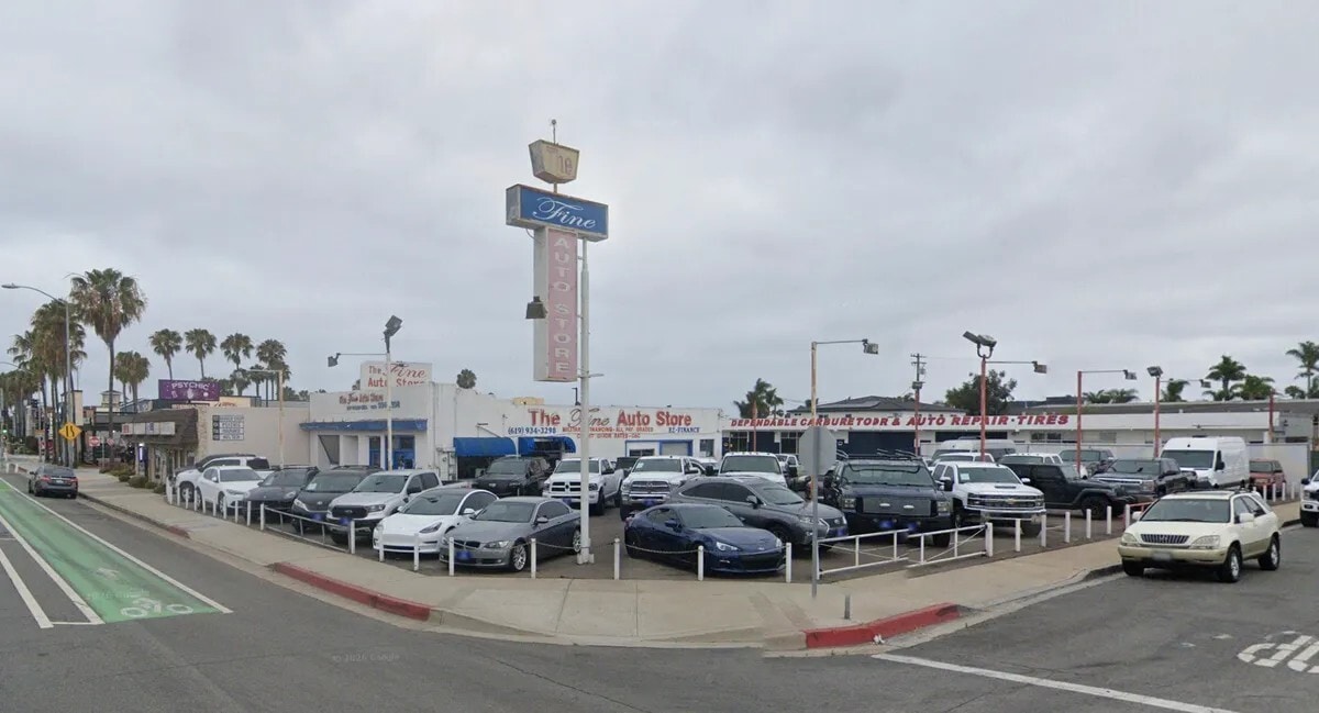 940-942 Palm Ave, Imperial Beach, CA for lease Building Photo- Image 1 of 4