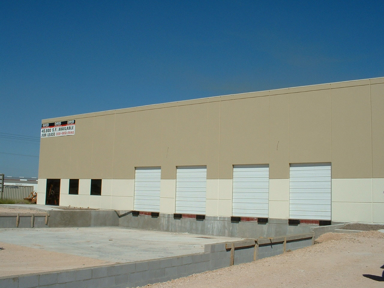 1240 N Vo Tech Dr, Weslaco, TX for lease Building Photo- Image 1 of 3