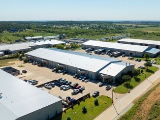 Plus de détails pour 8141 Gateway Dr, Argyle, TX - Industriel à louer