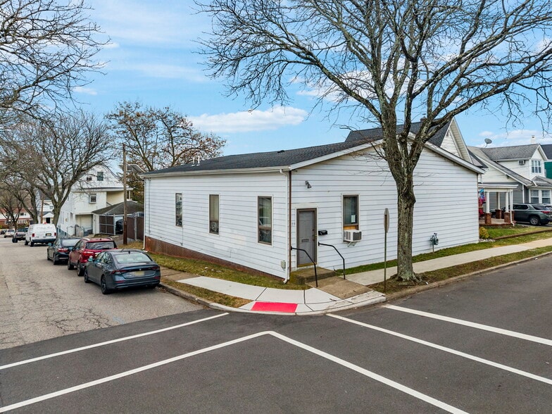 29 Summit Ave, Clifton, NJ for sale - Building Photo - Image 1 of 5