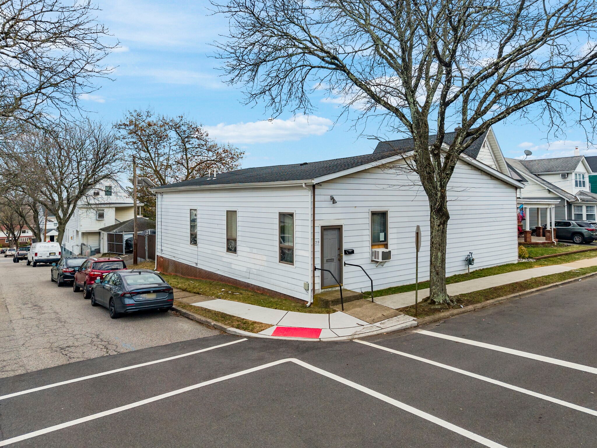 29 Summit Ave, Clifton, NJ à vendre Photo du bâtiment- Image 1 de 6
