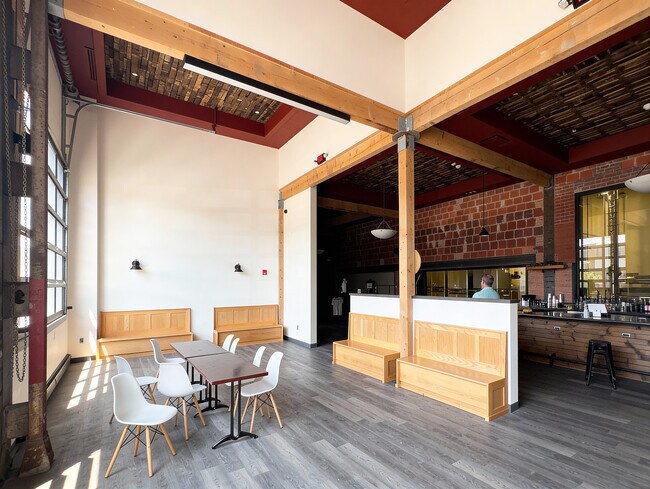 Plus de détails pour 1344-1350 University Ave, Rochester, NY - Local d'activités à louer