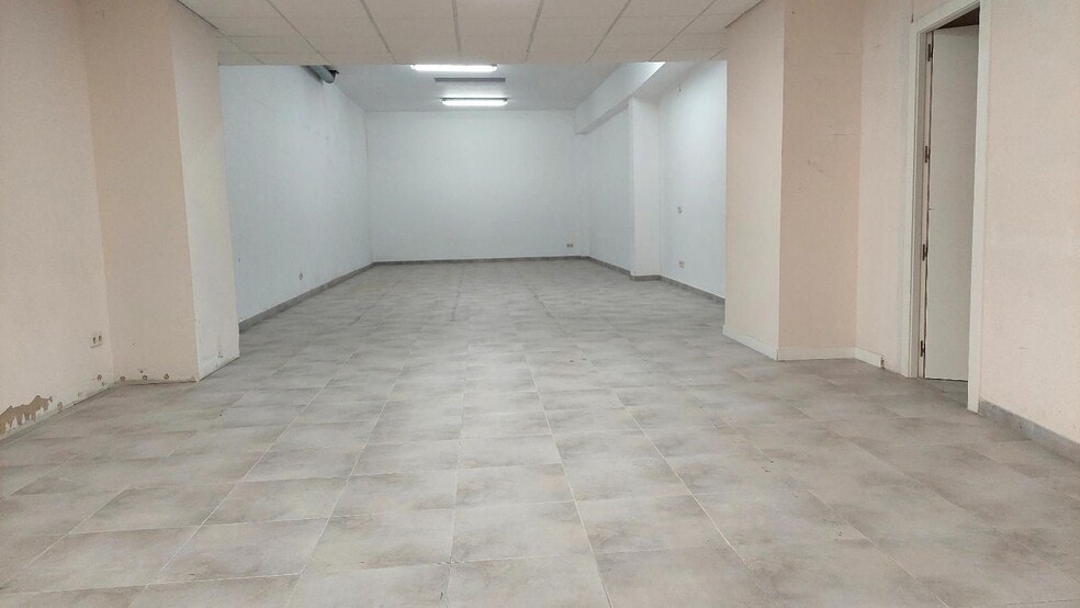 Retail in Palma, Islas Baleares for sale - Interior Photo - Image 1 of 9