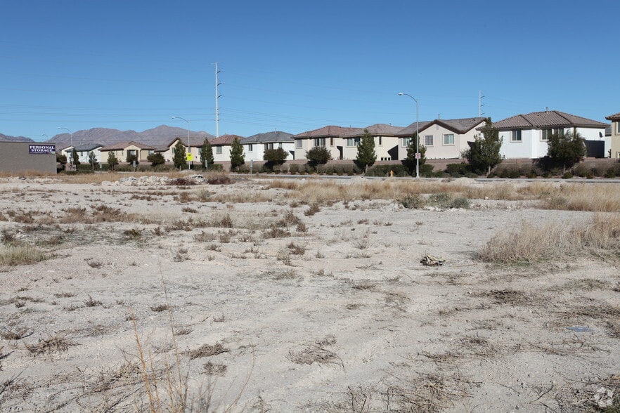 Donna St, North Las Vegas, NV for lease - Primary Photo - Image 1 of 1