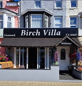 Plus de détails pour 32 St. Chads Rd, Blackpool - Services hôteliers à vendre