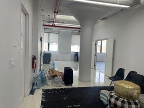 4701 Van Dam St, Long Island City, NY for lease Building Photo- Image 1 of 4