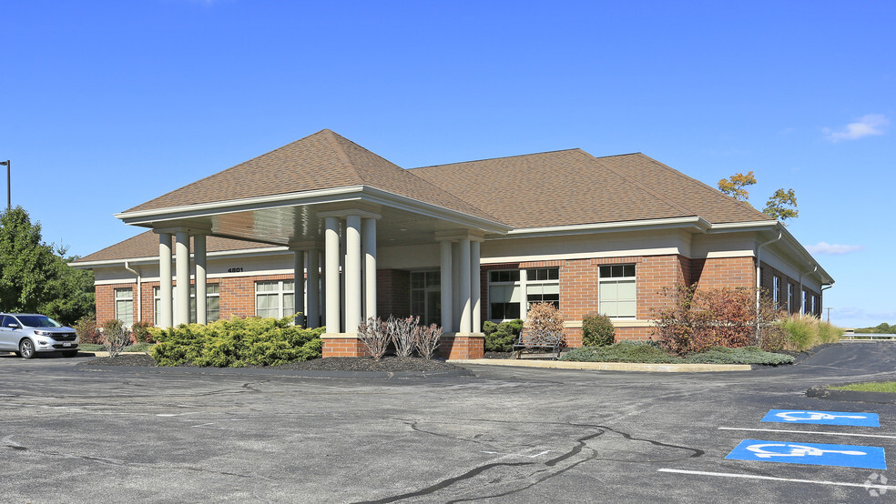 4801 Acorn Dr, Independence, OH for lease - Primary Photo - Image 1 of 7