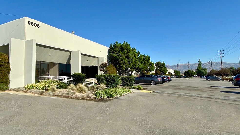 9505-9541 Mason Ave, Chatsworth, CA à louer - Photo intérieure - Image 2 de 18