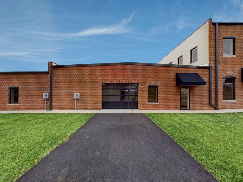 700 Grand Ave, Hackettstown, NJ à vendre - Photo du bâtiment - Image 3 de 11