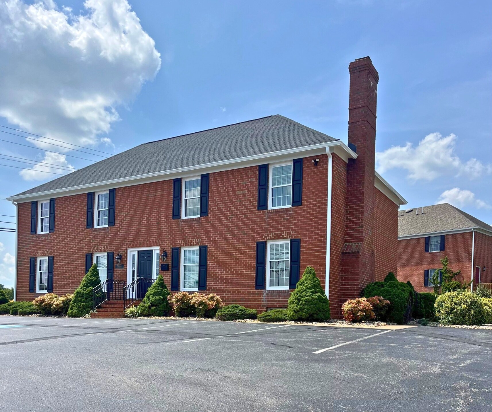 20 Stoneridge Dr, Waynesboro, VA à louer Photo du bâtiment- Image 1 de 9