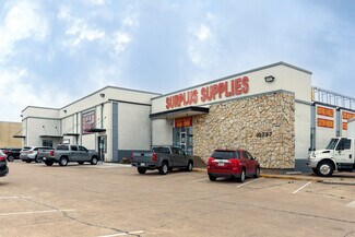 Plus de détails pour 10793 Harry Hines Blvd, Dallas, TX - Commerce de détail, Industriel à louer