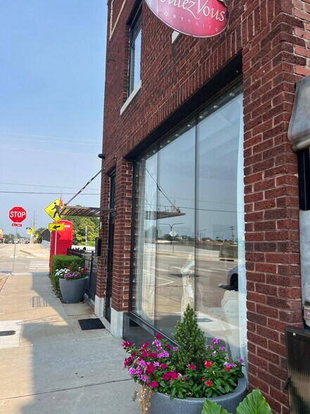 820 E 3rd St, Tulsa, OK à louer - Photo du bâtiment - Image 3 de 9