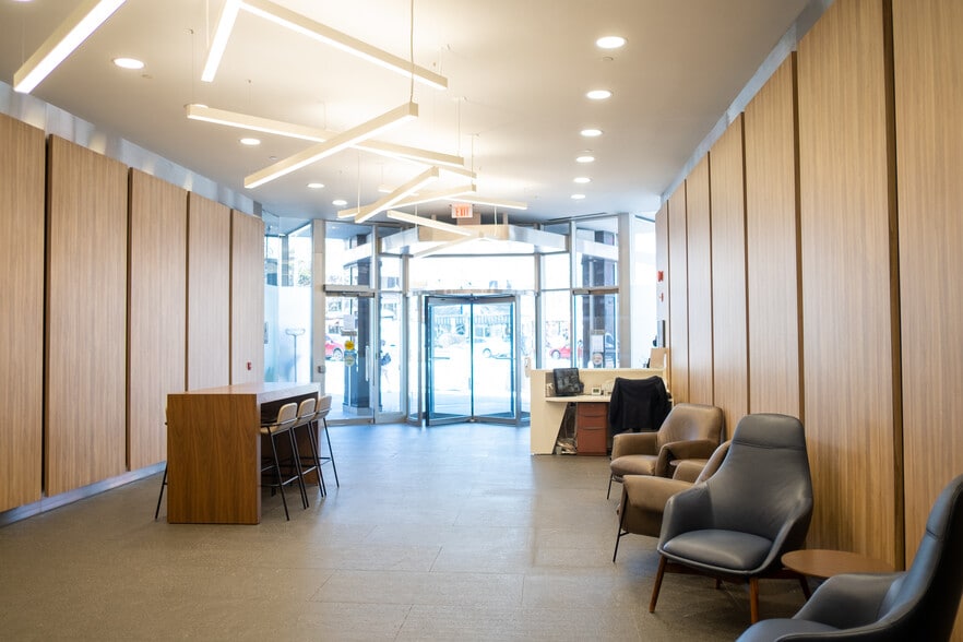 1666 Connecticut Ave NW, Washington, DC à louer - Photo intérieure - Image 2 de 7