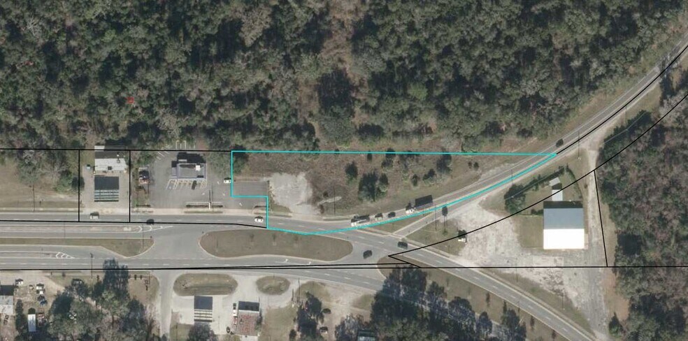 7200 US-19 Hwy, Fanning Springs, FL à vendre - Photo du bâtiment - Image 2 de 4