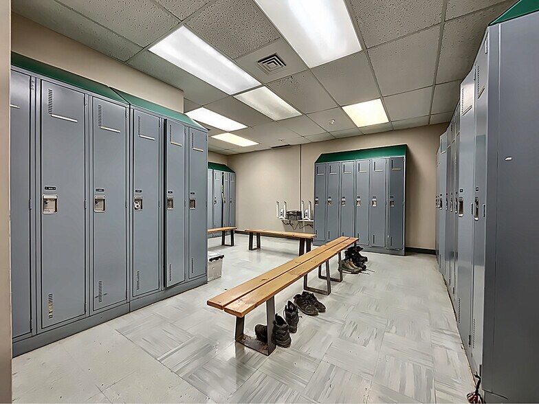 3219 Boul Saint-François, Saguenay, QC à louer - Photo intérieure - Image 2 de 8