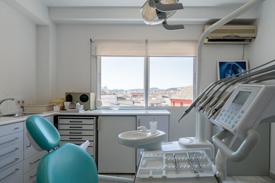 Bureau dans Málaga à louer - Photo intérieure - Image 2 de 37