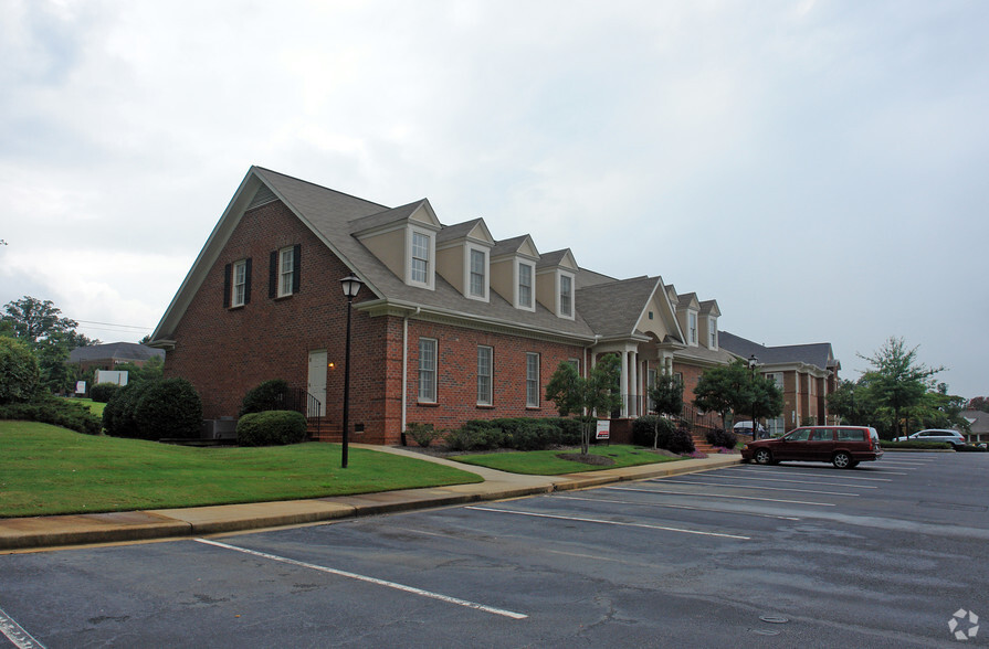 1 Caledon Ct, Greenville, SC for lease - Building Photo - Image 2 of 4